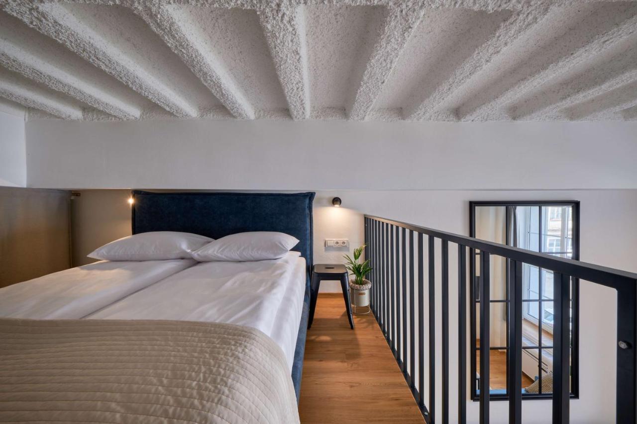 Queen Barbora Central Lofts Kaunas Luaran gambar