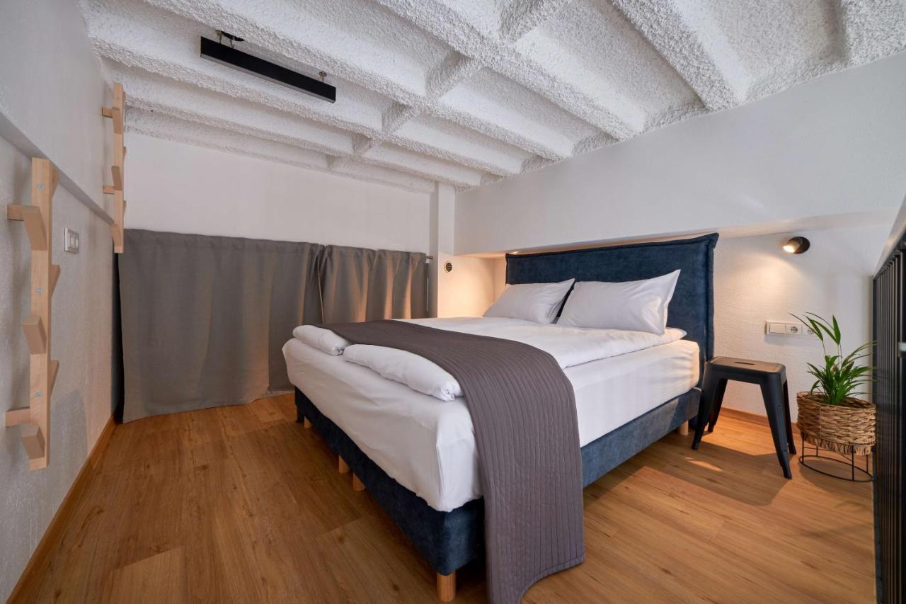 Queen Barbora Central Lofts Kaunas Luaran gambar