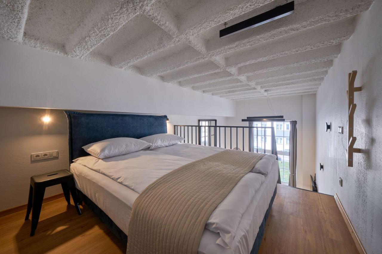 Queen Barbora Central Lofts Kaunas Luaran gambar