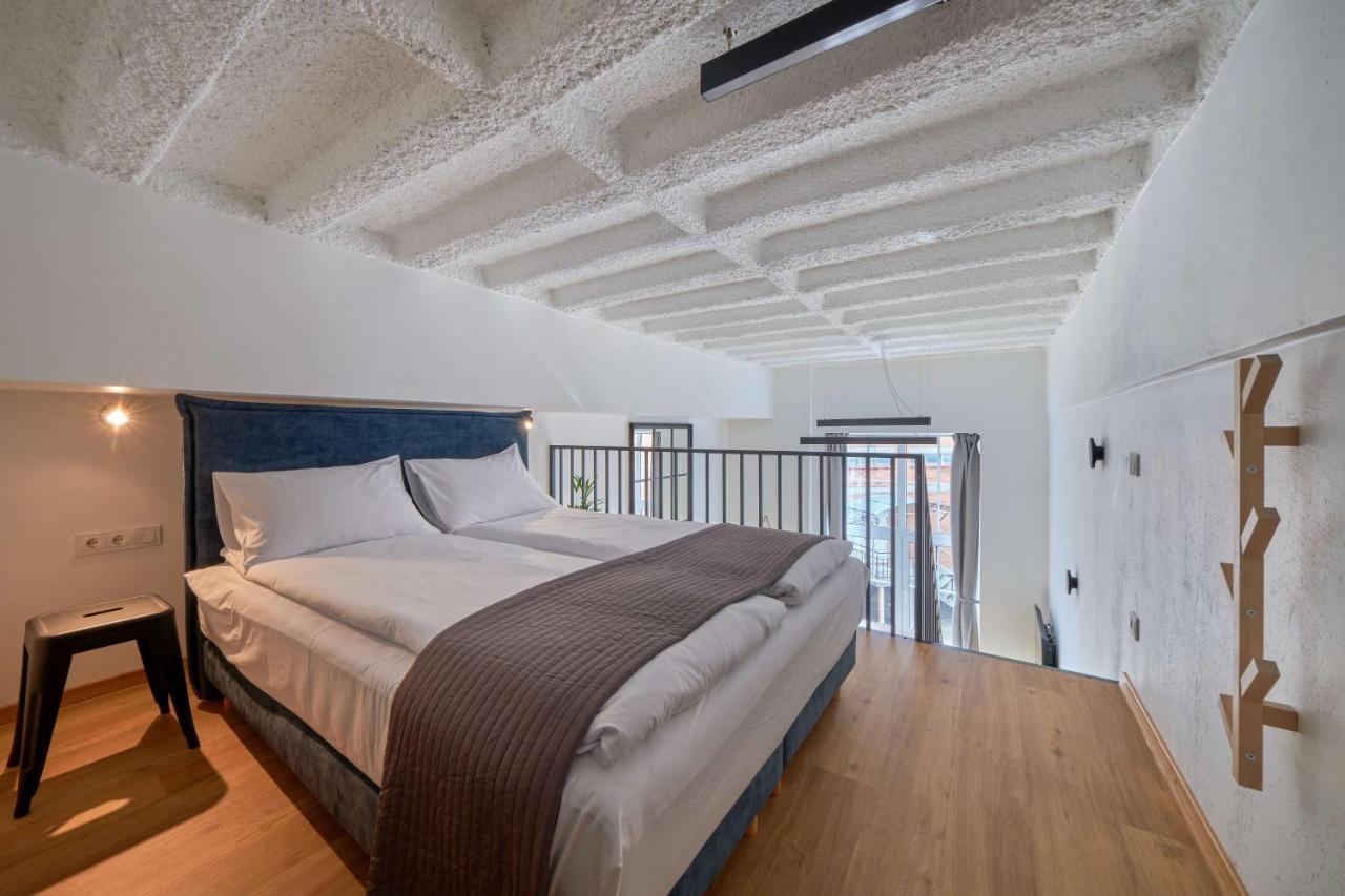 Queen Barbora Central Lofts Kaunas Luaran gambar