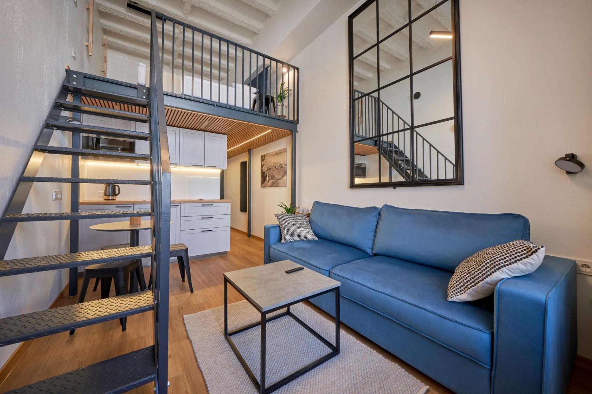Queen Barbora Central Lofts Kaunas Luaran gambar